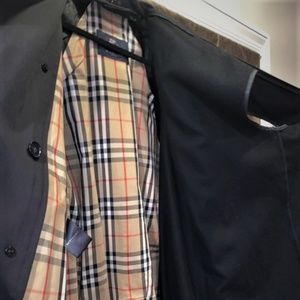Burberry Alex Trench w/Wool zip-in lining. 8 Long